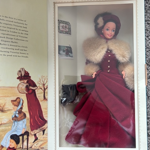Special edition, Victorian Elegance Barbie. NEW in original packaging. - Picture 2 of 4